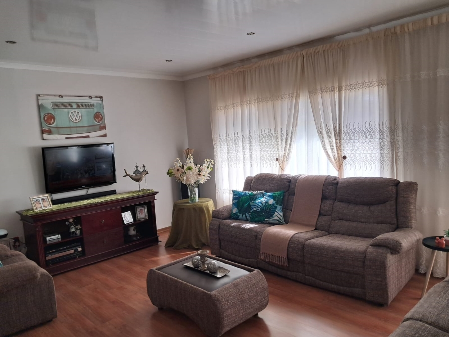 3 Bedroom Property for Sale in Hospitaalpark Free State